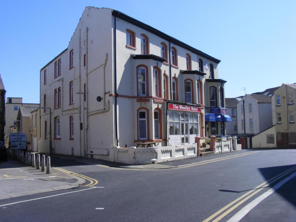 The Woodley Hotel - Blackpool — Photos 1
